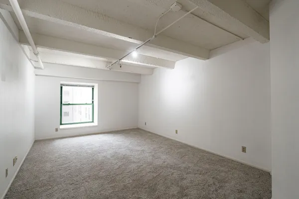 $359,900 | 270 East Highland Avenue, Unit 916, Milwaukee, WI 53202