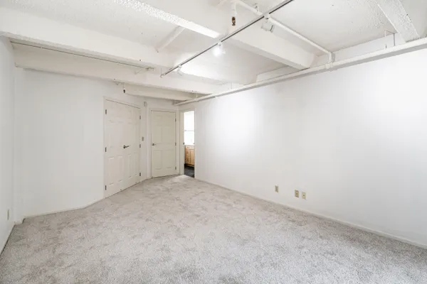 $359,900 | 270 East Highland Avenue, Unit 916, Milwaukee, WI 53202