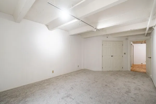 $359,900 | 270 East Highland Avenue, Unit 916, Milwaukee, WI 53202