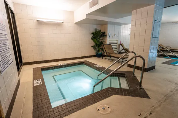 $359,900 | 270 East Highland Avenue, Unit 916, Milwaukee, WI 53202