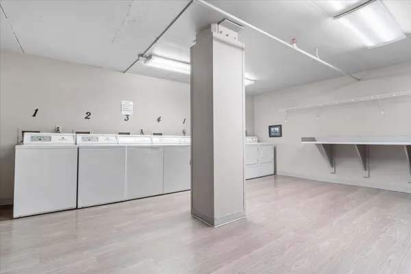 $359,900 | 270 East Highland Avenue, Unit 916, Milwaukee, WI 53202