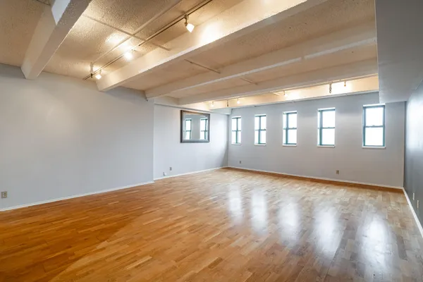 $359,900 | 270 East Highland Avenue, Unit 916, Milwaukee, WI 53202