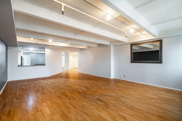 $359,900 | 270 East Highland Avenue, Unit 916, Milwaukee, WI 53202