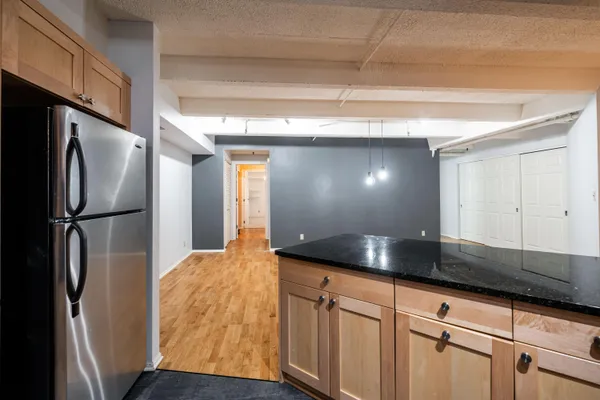 $359,900 | 270 East Highland Avenue, Unit 916, Milwaukee, WI 53202