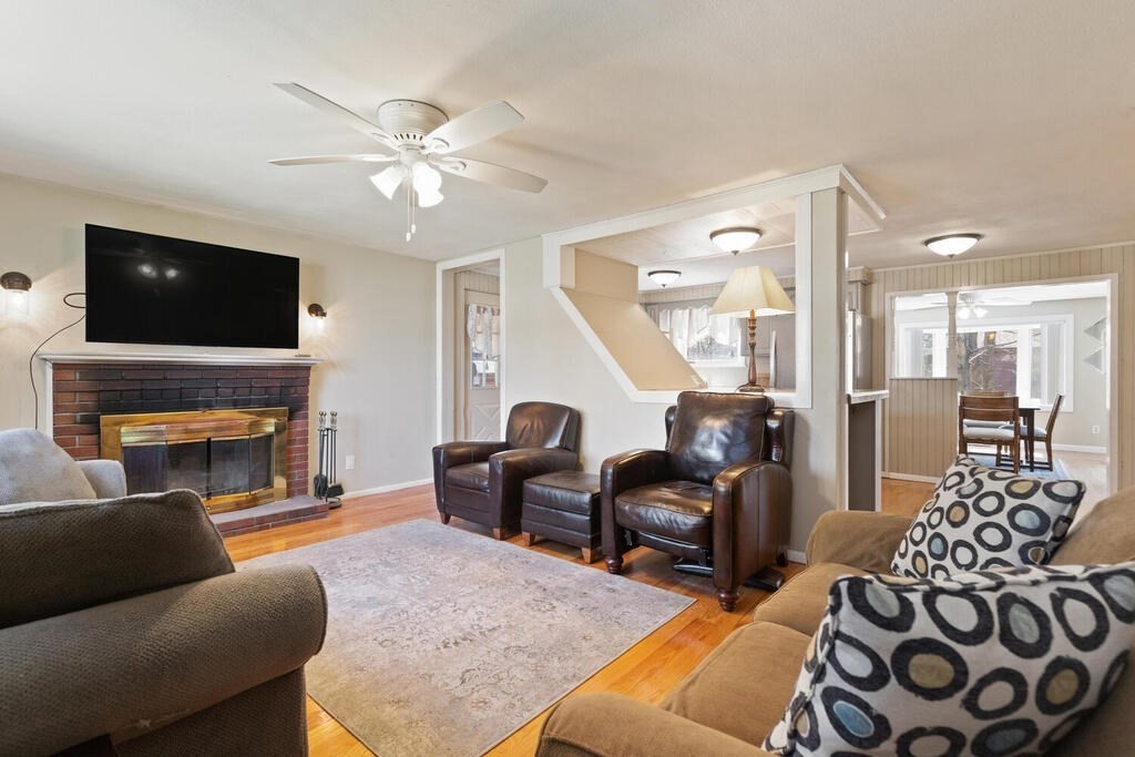 7 Davis Road Wilmington, MA 01887 - Photo 6 of 32 Gallery Image 6