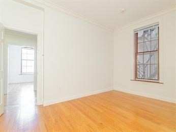 421 Hanover Street, Unit 23 Boston, MA 02113 - Photo 6 of 15