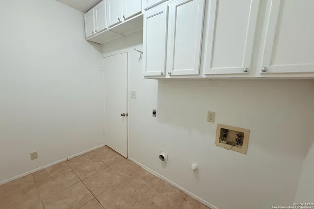 $299,999 | 14218 Fairwayhill, San Antonio, TX 78217