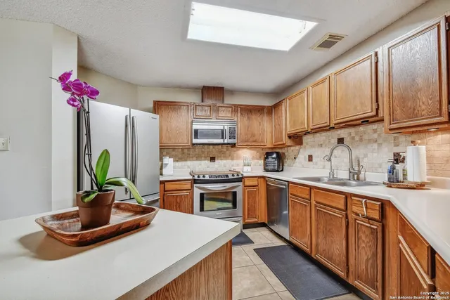 $299,999 | 14218 Fairwayhill, San Antonio, TX 78217