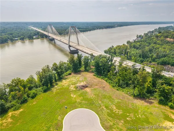 $575,000 | 8014 Limestone Ridge Way, Jeffersonville, IN 47130