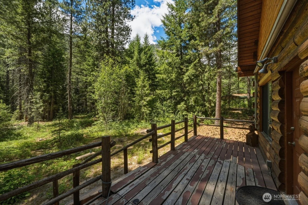 18007 Entiat River Road Entiat, WA 98822 - Photo 31 of 38