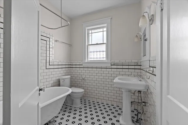 $374,964 | 1957 Snowden Avenue, Memphis, TN 38107