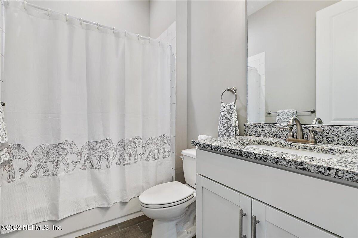 397 Glenneyre Circle St. Augustine, FL 32092 - Photo 19 of 34 Hall Bath