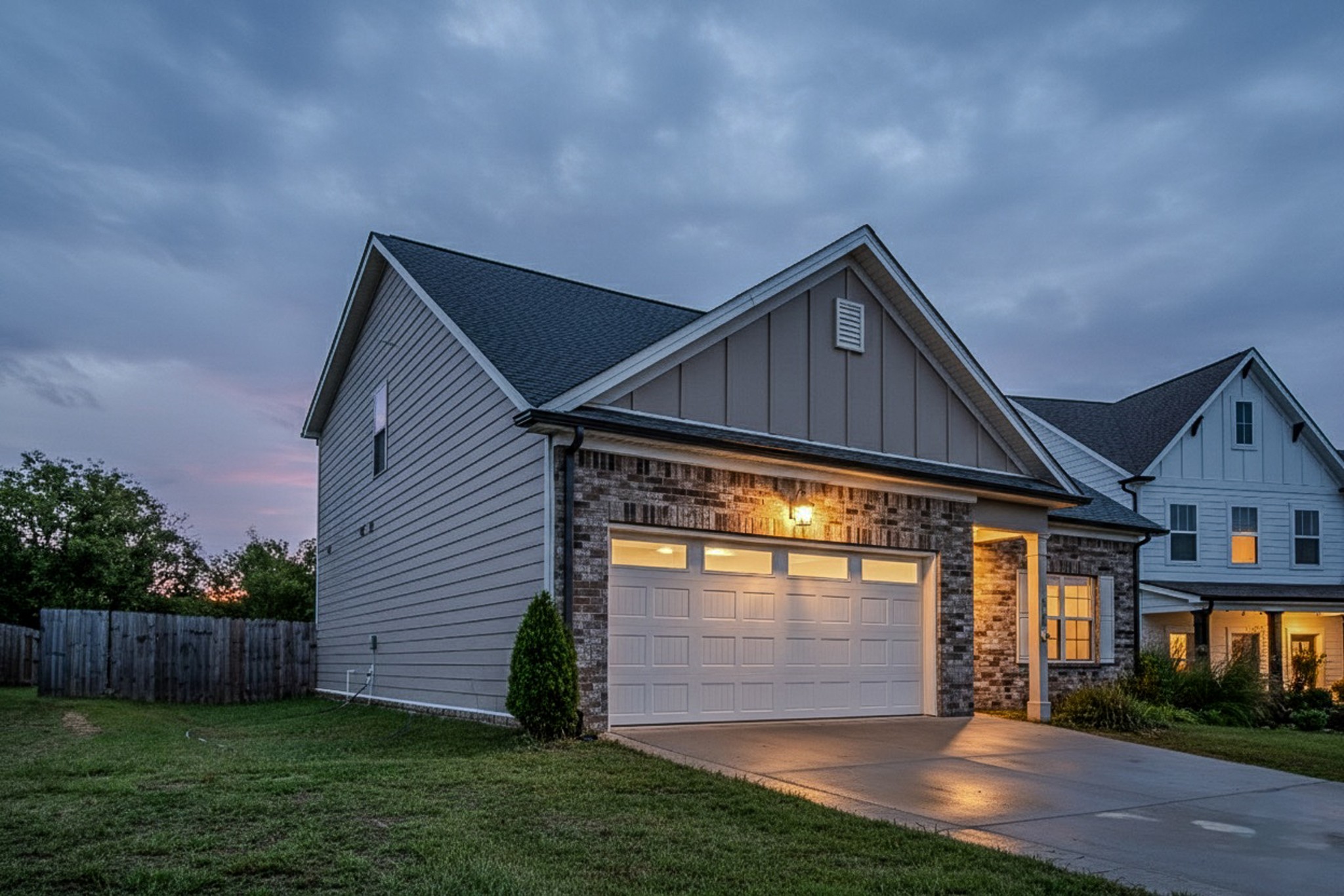 628 Bella Court Lebanon, TN 37087 - Photo 7 of 56 a front view of house with yard and garage
