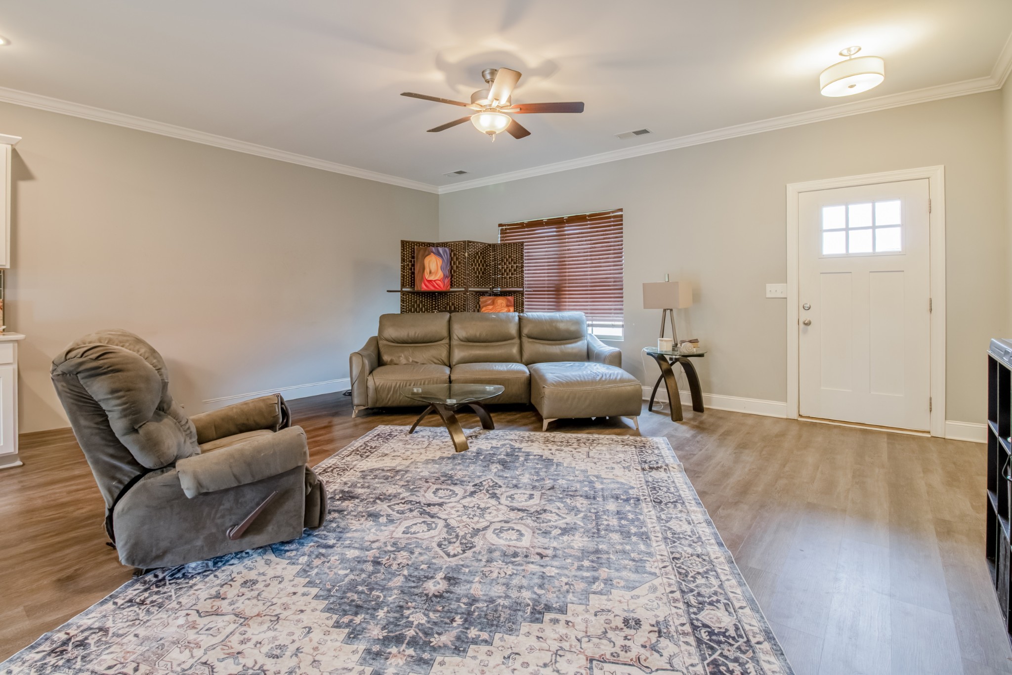 628 Bella Court Lebanon, TN 37087 - Photo 9 of 56 a living room with furniture and a rug