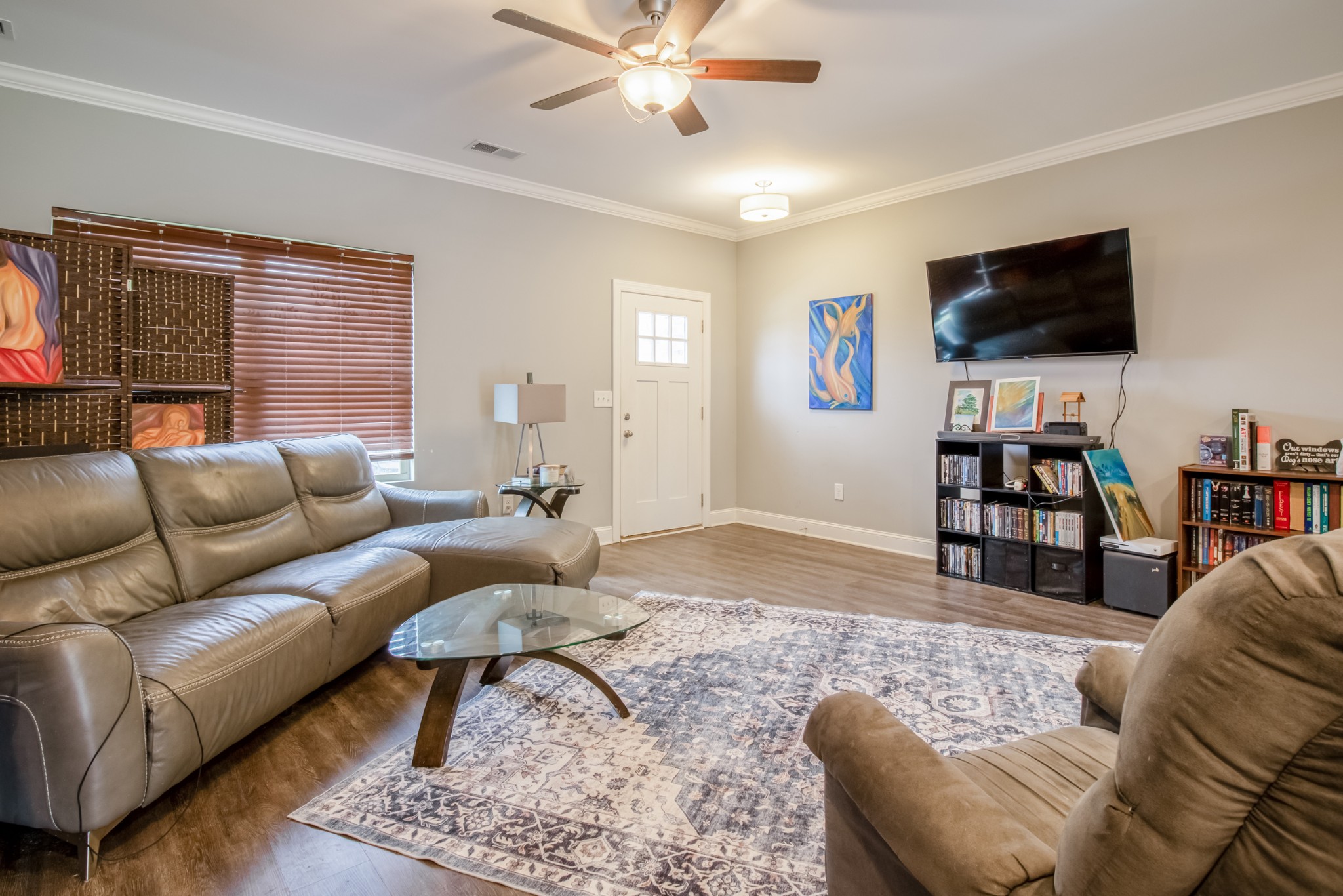 628 Bella Court Lebanon, TN 37087 - Photo 10 of 56 a living room with furniture and a flat screen tv
