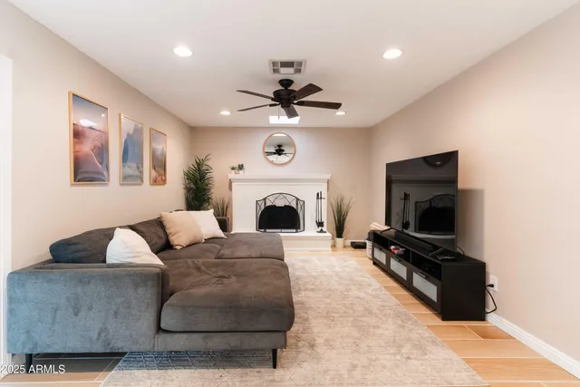 $2,900 | 2104 South Beverly, Mesa, AZ 85210