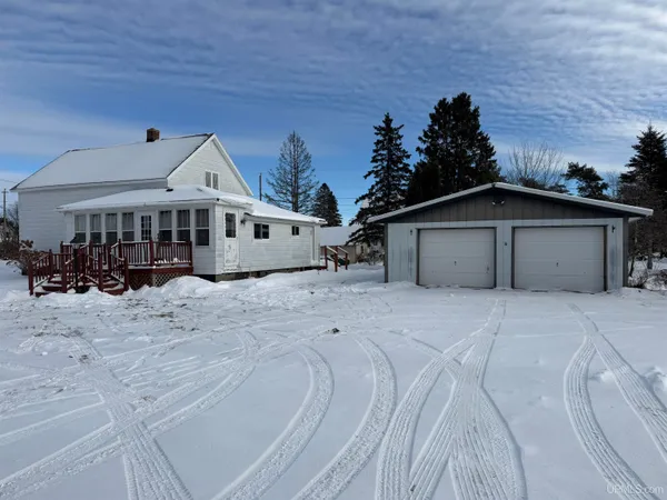 $72,500 | 286 Hemlock Street, Republic, MI 49879