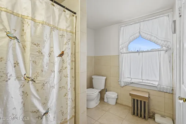 $600,000 | 319 Broadway Road, Freehold, NJ 07728