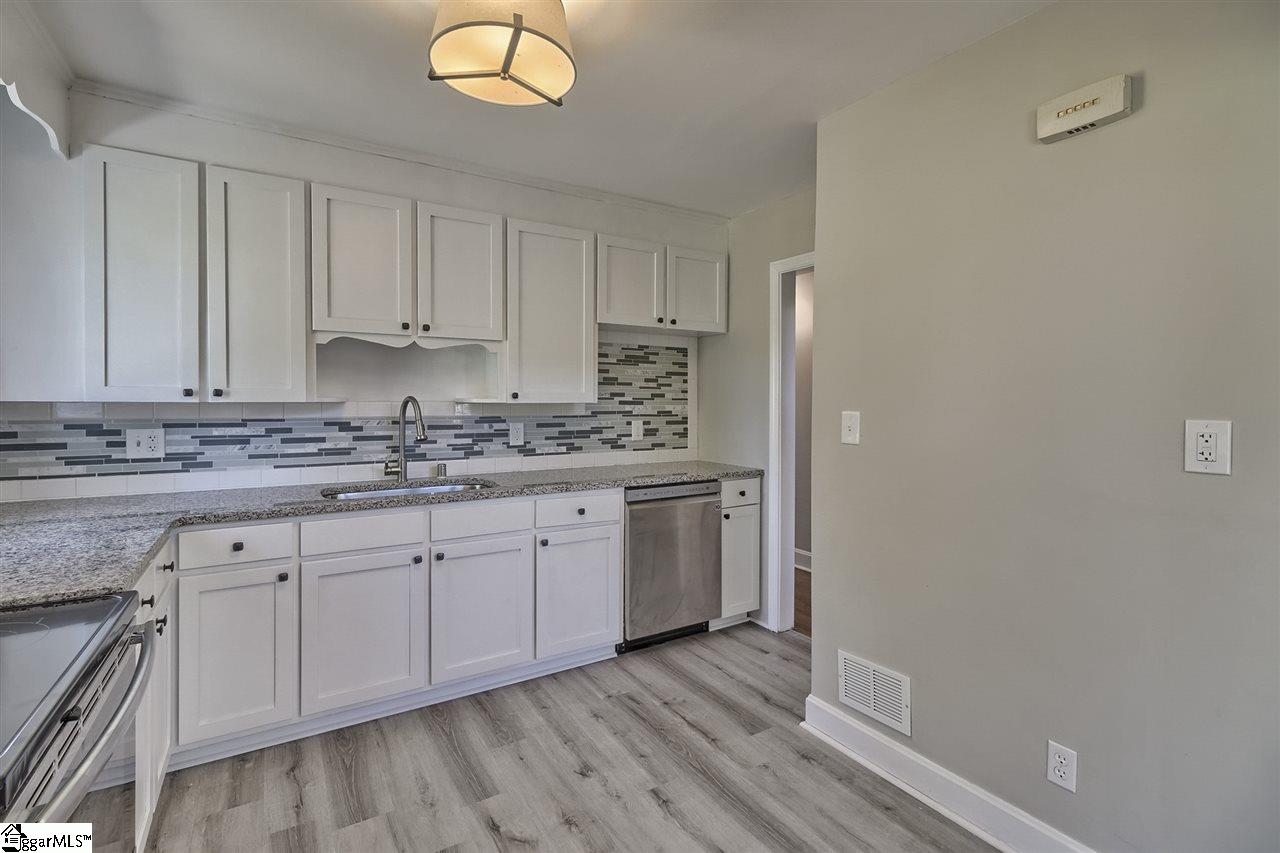 116 Overbrook Drive Greer, SC 29650 - Photo 14 of 29 Gallery Image 14
