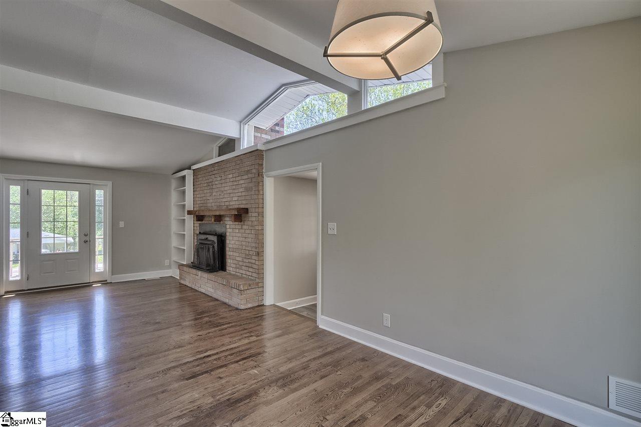 116 Overbrook Drive Greer, SC 29650 - Photo 4 of 29 Gallery Image 4
