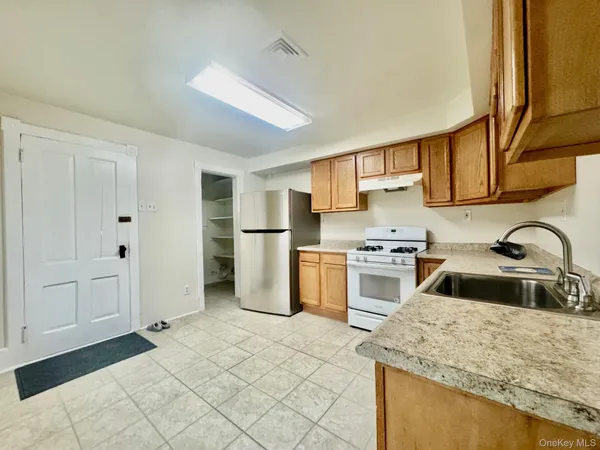 $1,875 | 82 State Street, Otisville, NY 10963