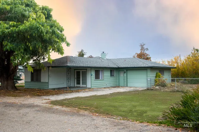 $289,900 | 324 South Whitley Drive, Fruitland, ID 83619