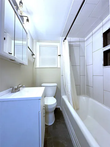 $1,650 | 33 1/2 Oak Street, Johnson City, NY 13790