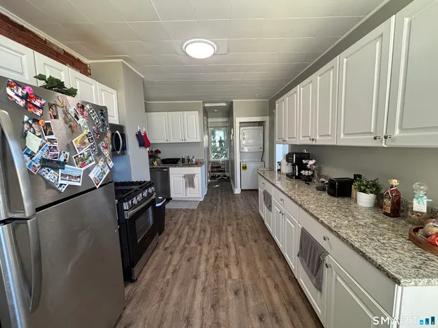 $460,000 | 334 Hollister Street, Stratford, CT 06615