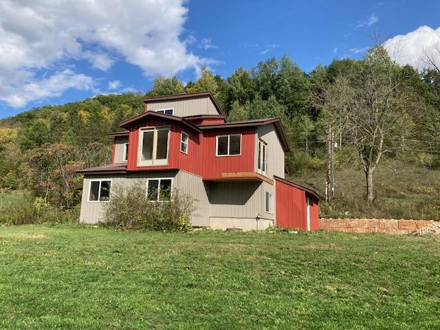 S4193 Haugrud Holw Rd  