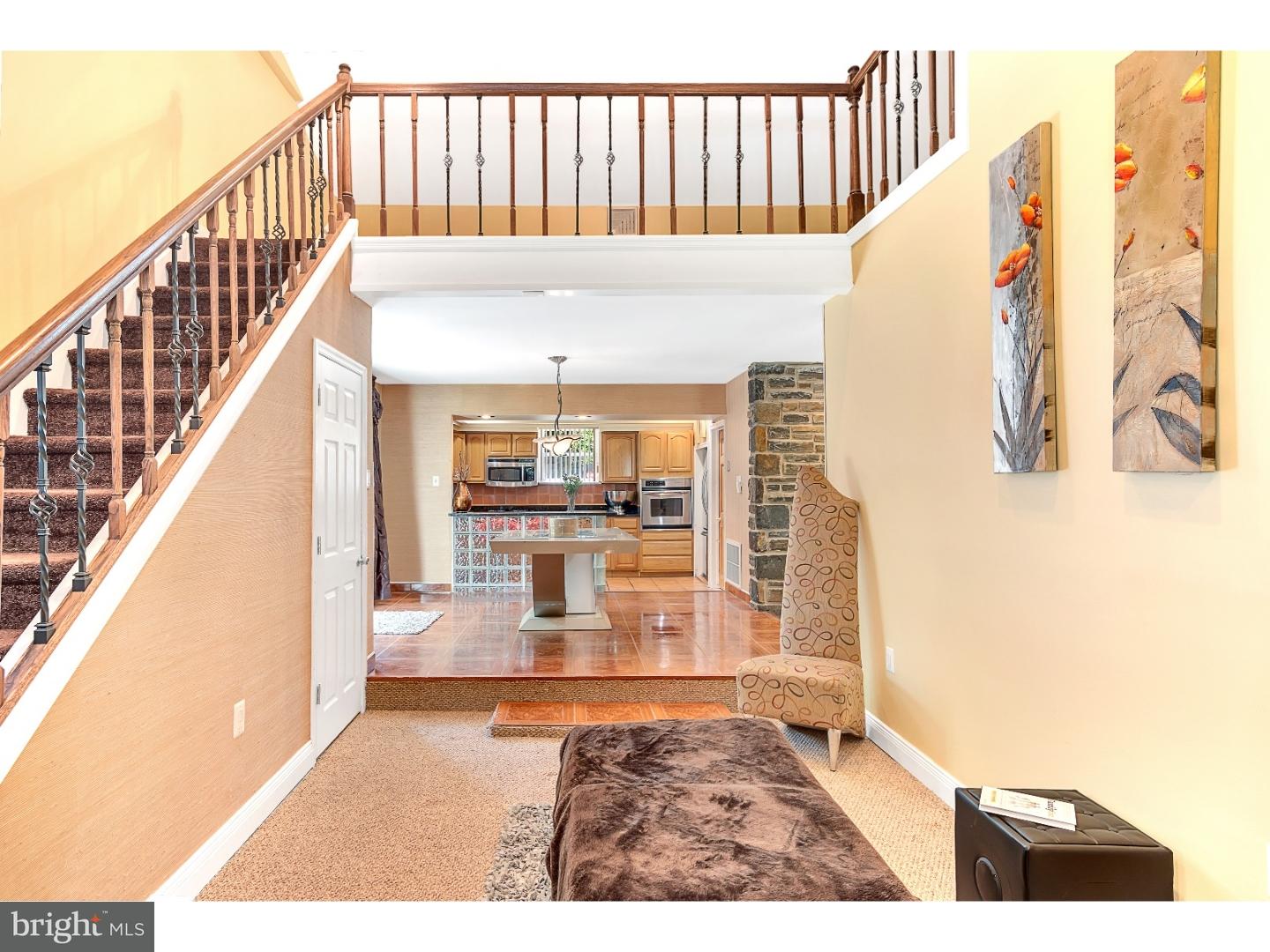 301 Crest Park Road Philadelphia, PA 19119 - Photo 14 of 25 Family Room