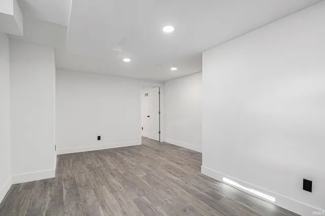 $320,000 | 24675 County Road 16, Elkhart, IN 46516