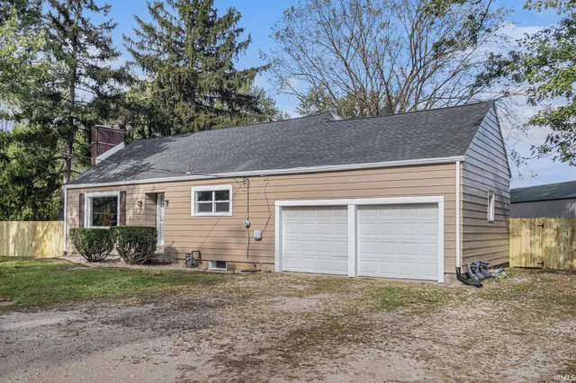 $320,000 | 24675 County Road 16, Elkhart, IN 46516