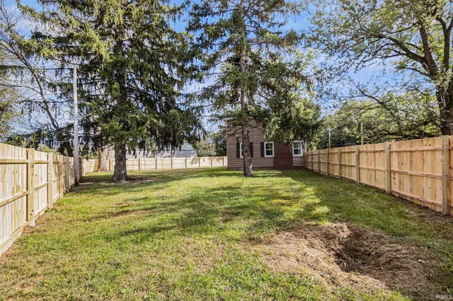 $320,000 | 24675 County Road 16, Elkhart, IN 46516