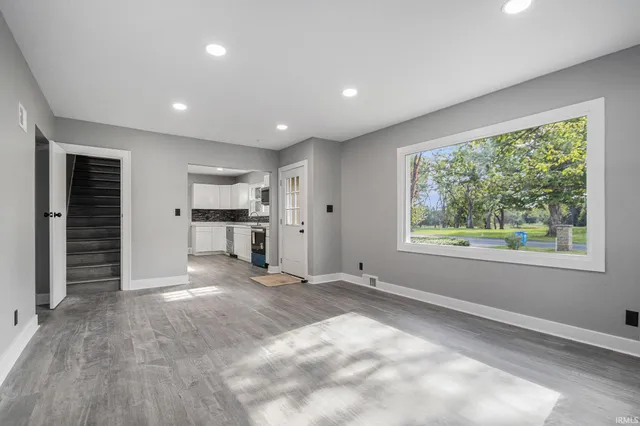 $320,000 | 24675 County Road 16, Elkhart, IN 46516