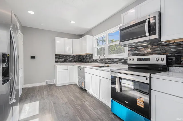 $320,000 | 24675 County Road 16, Elkhart, IN 46516