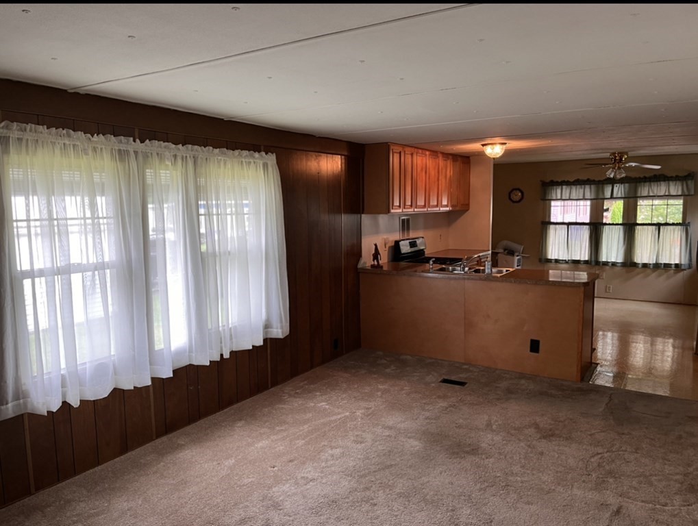 31 Lamplighter Lane, Unit 31 Springfield, MA 01119 - Photo 10 of 30 Gallery Image 10