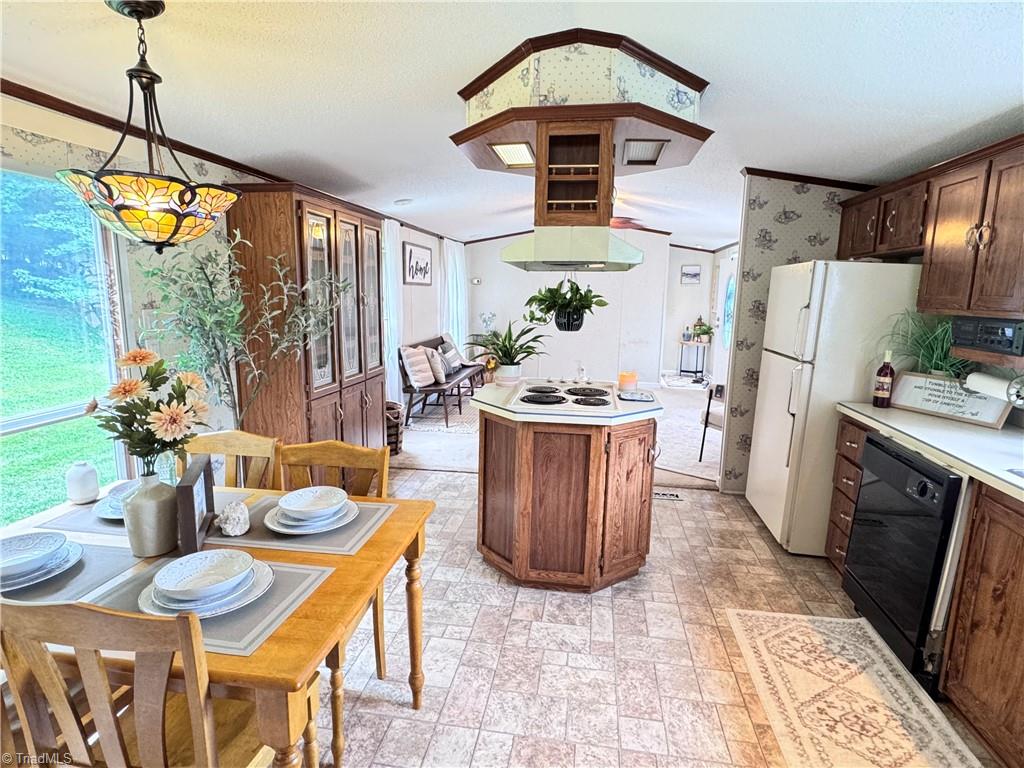 1242 East Carter Mill Road Elkin, NC 28621 - Photo 17 of 29