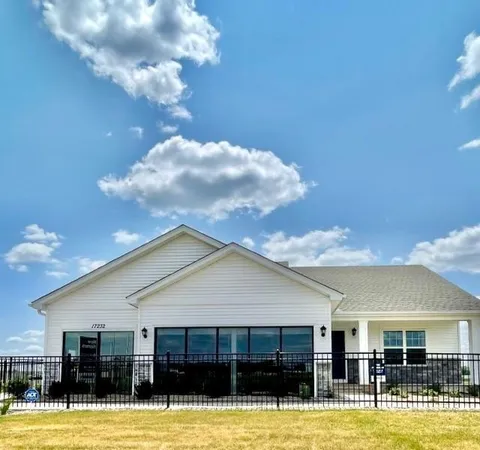 $550,000 | 17232 Durham Drive, Lakeville, MN 55044