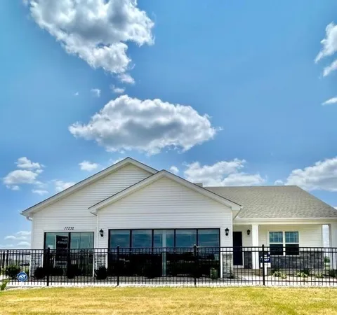 $550,000 | 17232 Durham Drive, Lakeville, MN 55044