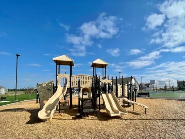 $550,000 | 17232 Durham Drive, Lakeville, MN 55044