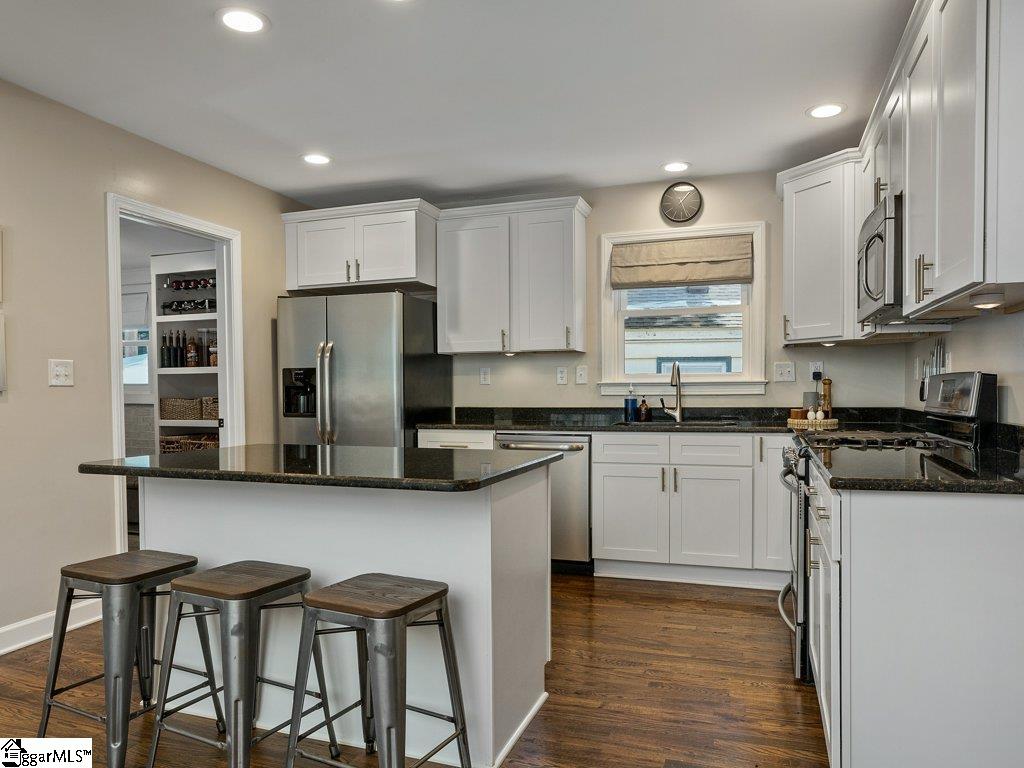 6 Zara Street Greenville, SC 29607 - Photo 8 of 30 Gallery Image 8