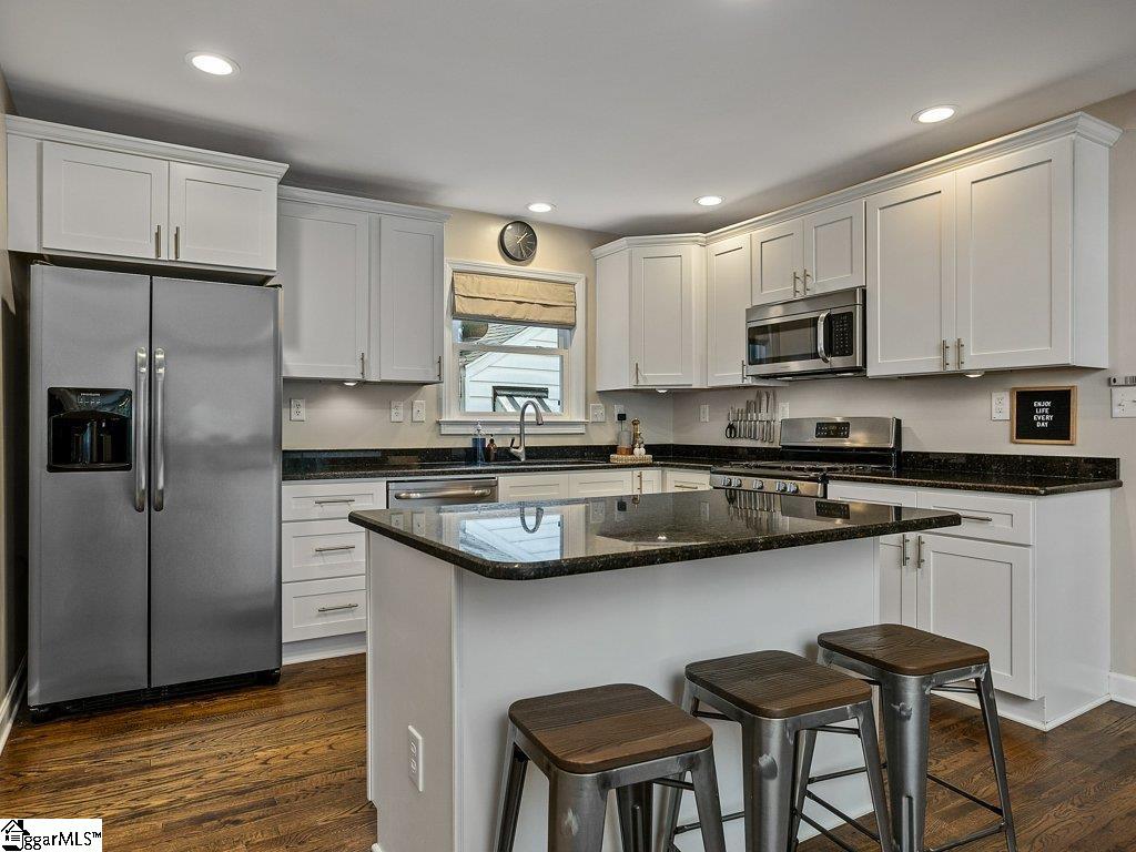 6 Zara Street Greenville, SC 29607 - Photo 9 of 30 Gallery Image 9