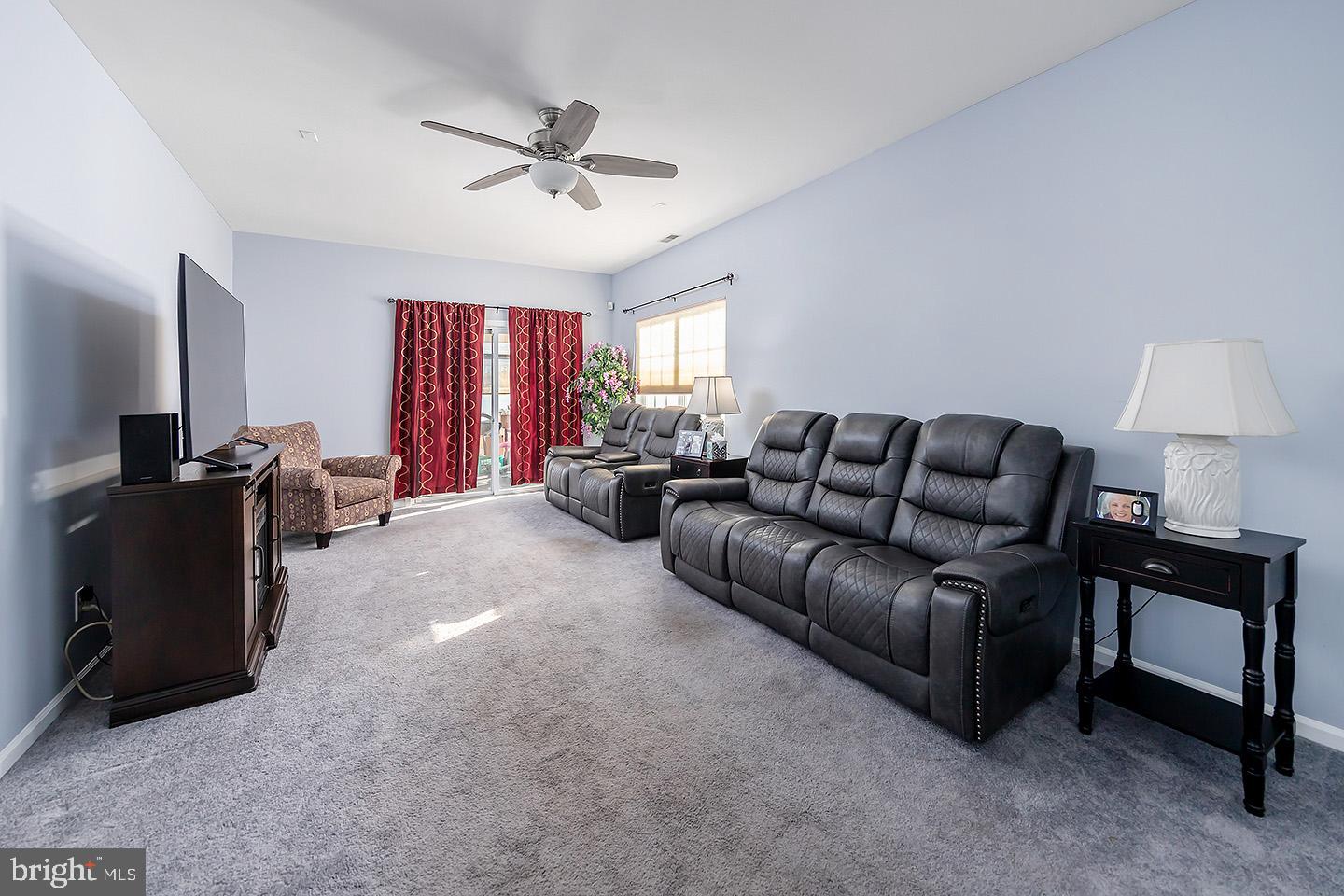 49 Forrestal Drive Edgewater Park, NJ 08010 - Photo 3 of 14 Living ROom