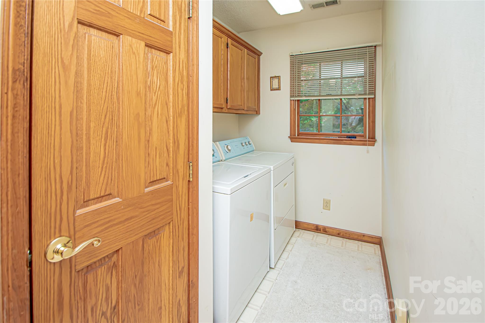 10801 Whitfield Ridge Drive Charlotte, NC 28277 - Photo 19 of 47 a view of a utility room with a window