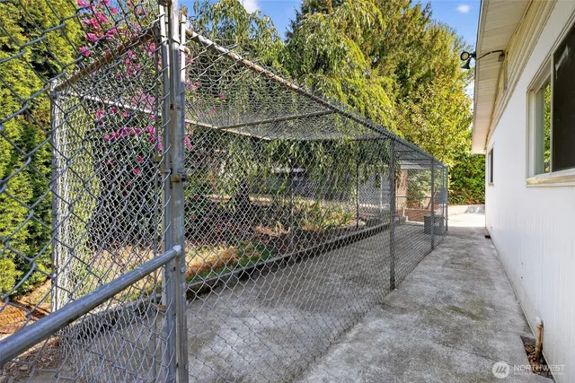 a view of a pathway of a house