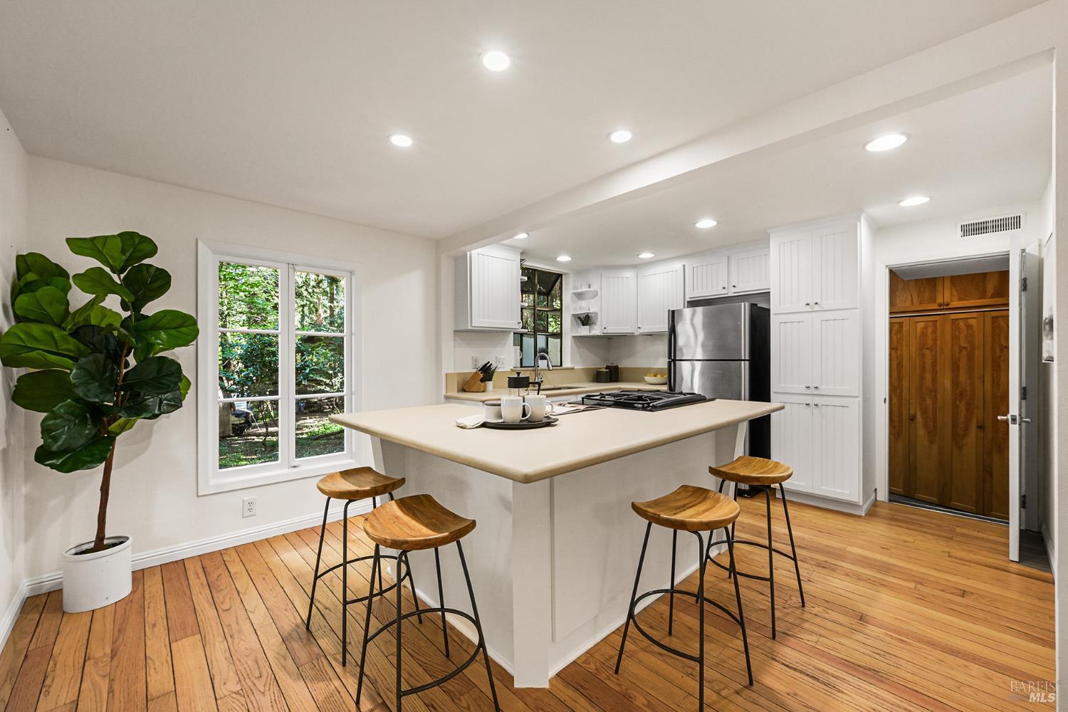 73 Rockridge Road Fairfax, CA 94930 - Photo 17 of 59