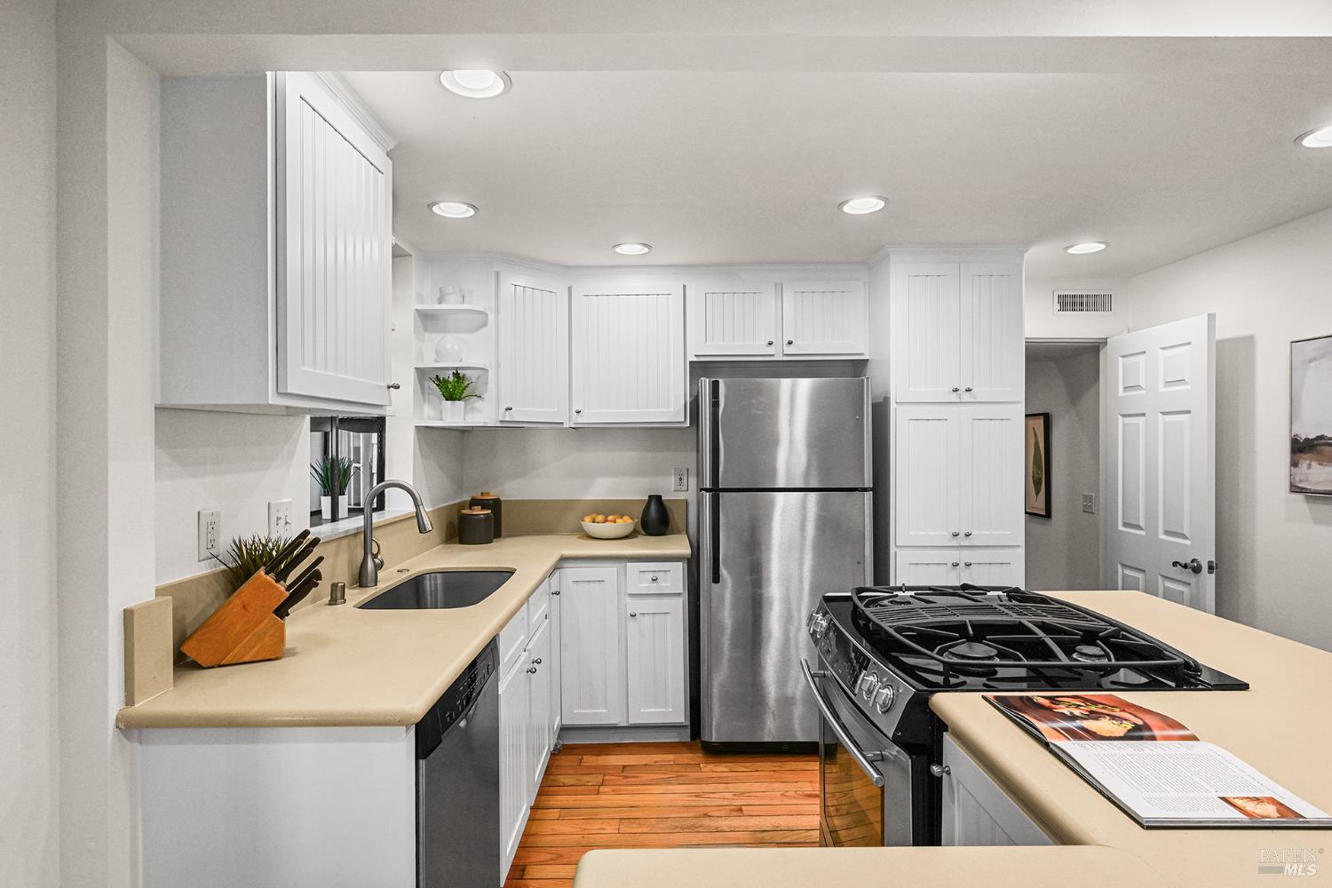73 Rockridge Road Fairfax, CA 94930 - Photo 18 of 59