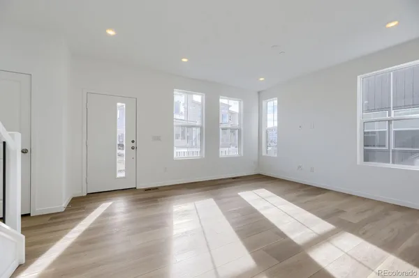 a view of livingroom with hardwood