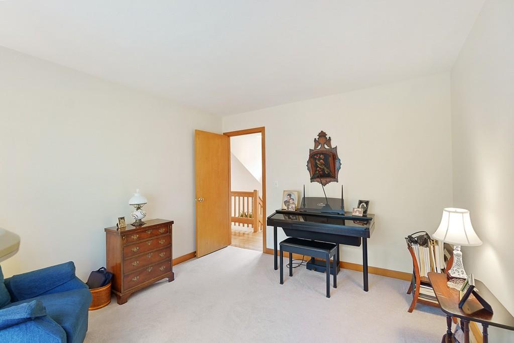 18 Elliott Road Sterling, MA 01564 - Photo 35 of 40