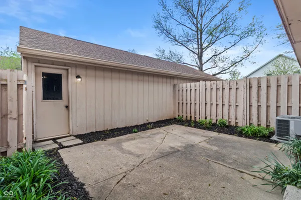 $159,900 | 8104 Bromley Place, Indianapolis, IN 46219